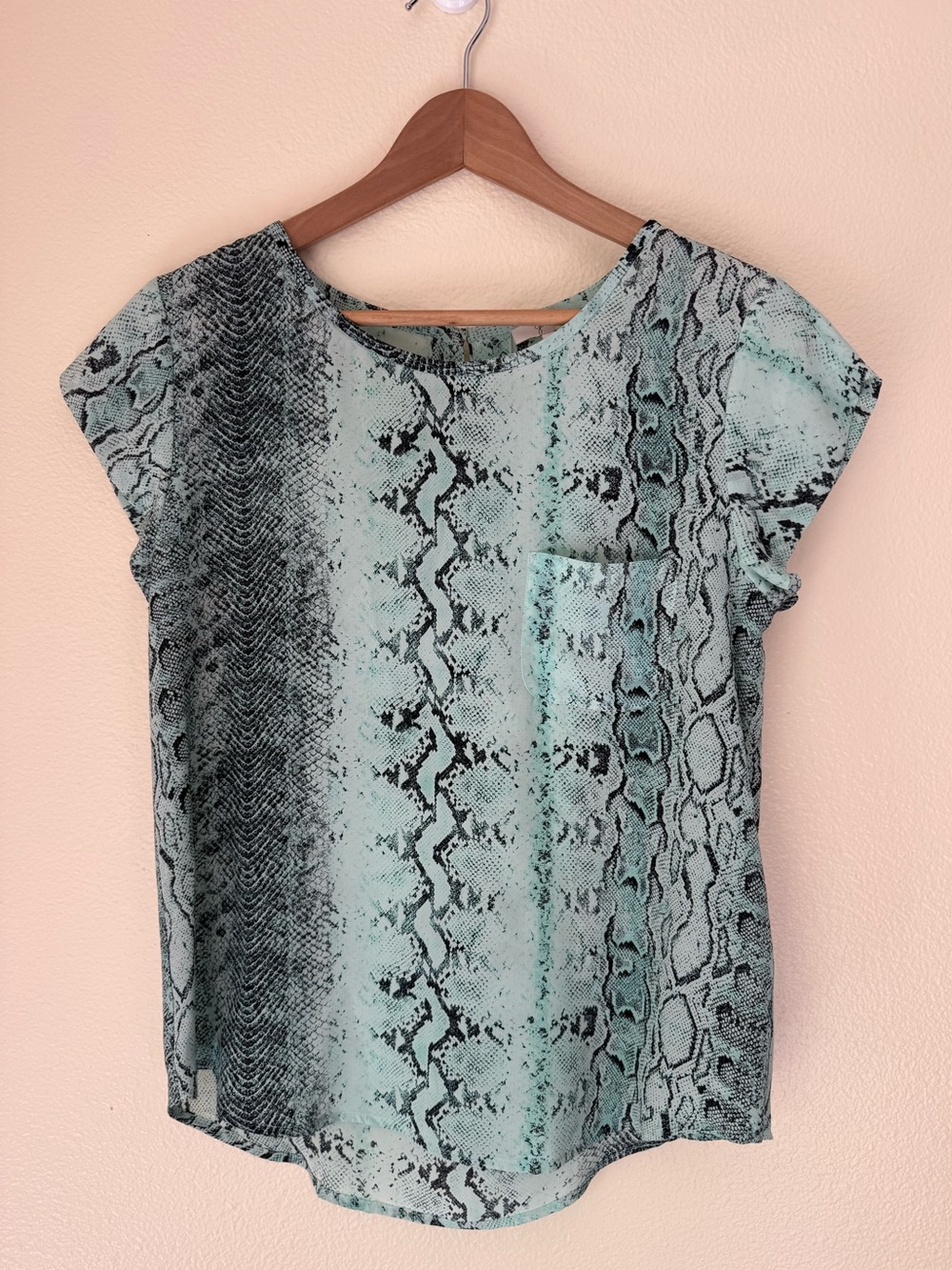 Joie Mint Green Snake-Print Short Sleeve Blouse